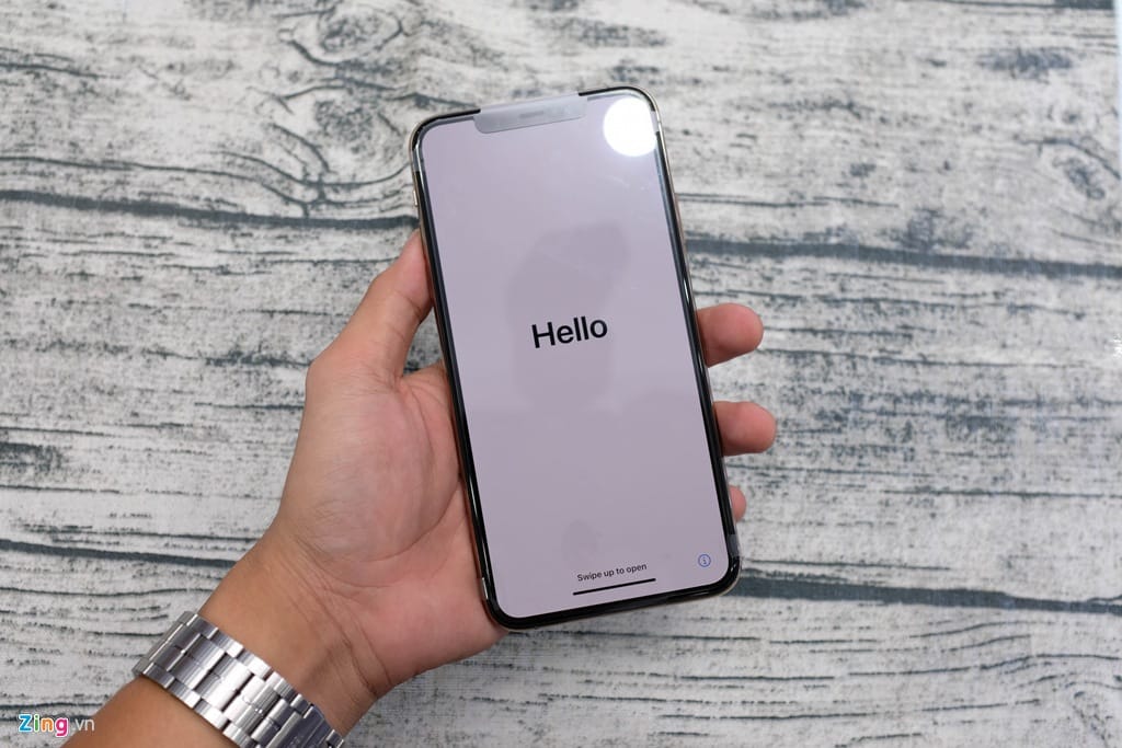 Mo hop iPhone 11 Pro Max dau tien ve VN, the gioi chua ban hinh anh 5 