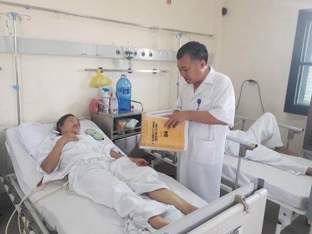 Từ cõi chết trở về bệnh nhân chia sẻ lý do hỏng gan mật, nhiều người Việt cũng đang mắc - Ảnh 1. Từ cõi chết trở về bệnh nhân chia sẻ lý do hỏng gan mật, nhiều người Việt cũng đang mắc - Ảnh 1.