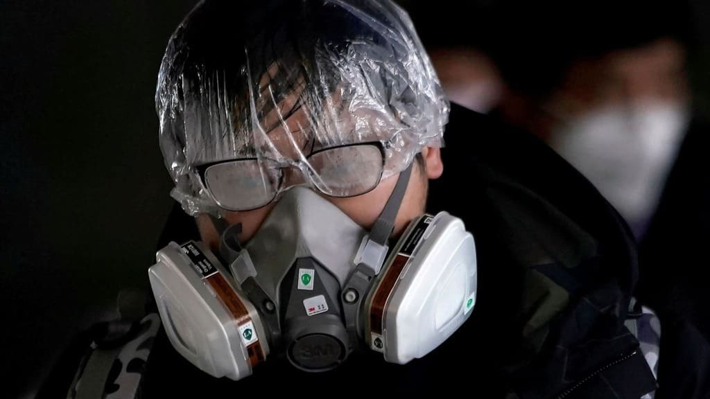 Doanh nhan Anh bi goi la 'ke sieu lay nhiem' virus corona hinh anh 3 skynews_coronavirus_china_shanghai_4915194.jpg