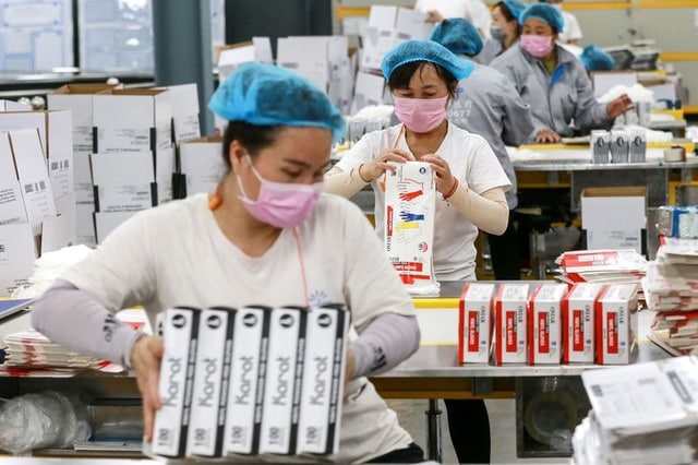 Cú sốc thứ 2 từ virus corona đang từng bước hạ gục các nhà máy ở Trung Quốc - Ảnh 1. Cú sốc thứ 2 từ virus corona đang từng bước hạ gục các nhà máy ở Trung Quốc - Ảnh 1.
