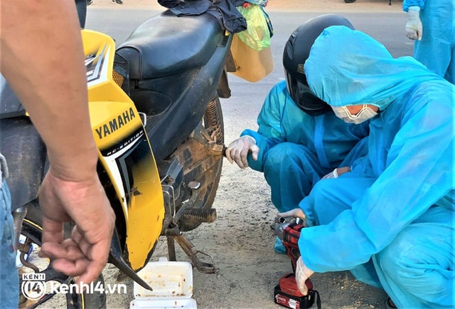  Hành trình 1400 km chạy xe máy từ miền Nam về quê của những người lao động nghèo tha hương - Ảnh 16.