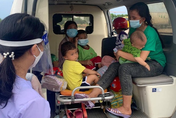 Hành trình 1400 km chạy xe máy từ miền Nam về quê của những người lao động nghèo tha hương - Ảnh 19. Hành trình 1400 km chạy xe máy từ miền Nam về quê của những người lao động nghèo tha hương - Ảnh 19.