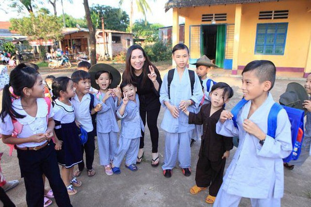 Ca sĩ Phi Nhung có tâm nguyện đặc biệt dành cho 23 con nuôi nhưng chưa thành, Xuân Lan tiết lộ tin nhắn quá đau lòng! - Ảnh 4. Ca sĩ Phi Nhung có tâm nguyện đặc biệt dành cho 23 con nuôi nhưng chưa thành, Xuân Lan tiết lộ tin nhắn quá đau lòng! - Ảnh 4.