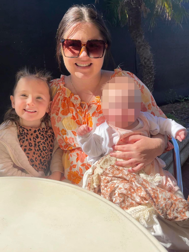 Vụ bắt cóc chấn động Úc: Nạn nhân 4 tuổi trở về sau 18 ngày nói 4 chữ khiến ai nấy chực khóc, hé lộ lý do thủ phạm chải tóc, ăn diện cho búp bê - Ảnh 1.