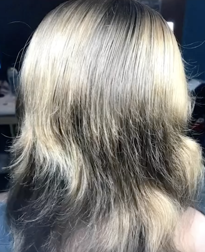 Mang quả đầu đỏ rát, lúc nhúc hàng ngàn con chấy đến salon, cô bé khiến chuyên gia khóc thét vì sốc và kết quả đáng kinh ngạc sau đó - Ảnh 5. Mang quả đầu đỏ rát, lúc nhúc hàng ngàn con chấy đến salon, cô bé khiến chuyên gia khóc thét vì sốc và kết quả đáng kinh ngạc sau đó - Ảnh 5.
