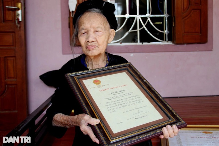 Cụ bà 110 tuổi ở Hà Tĩnh có 60 cháu chắt chia sẻ bí quyết sống trường thọ - 3