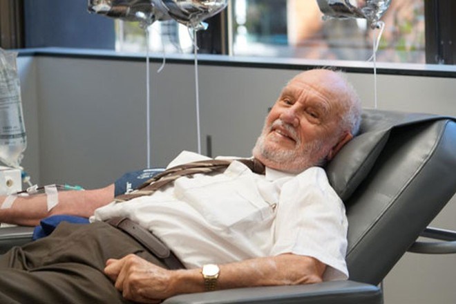 1.173 lần hiến máu cứu sống 2,4 triệu trẻ em Australia ảnh 1