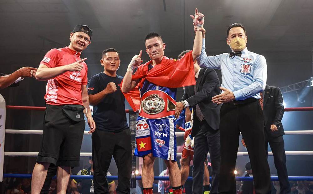 Gây chấn động châu lục, nhà vô địch Việt Nam nhận thách thức từ bại tướng