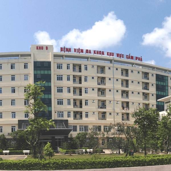  
Bệnh viện Đa khoa khu vực Cẩm Phả - nơi bé gái đang được theo dõi sức khỏe. (Ảnh: Sống Khỏe)