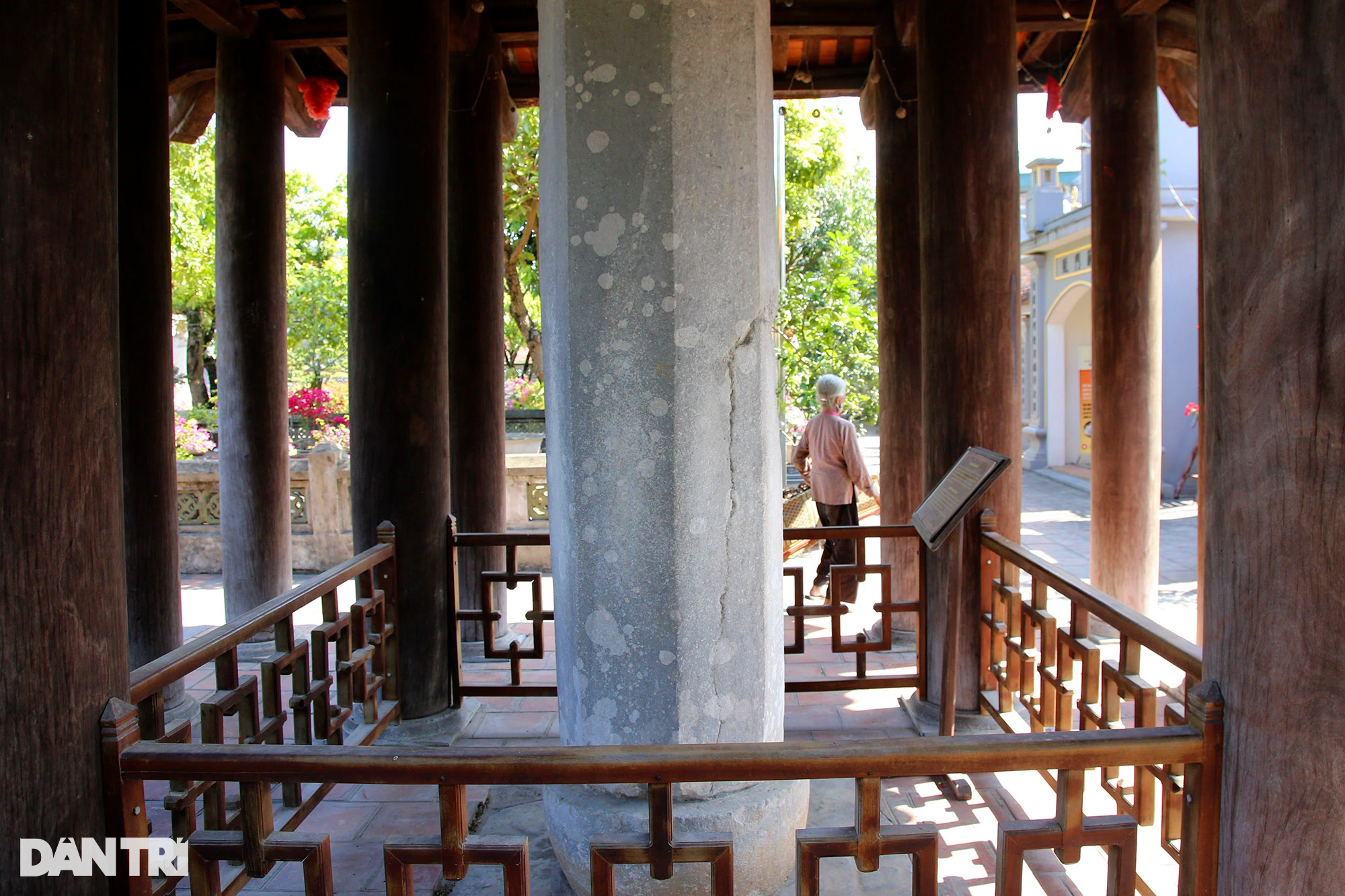 Khám phá những cột đá bí ẩn nghìn năm tuổi ở Việt Nam - 7