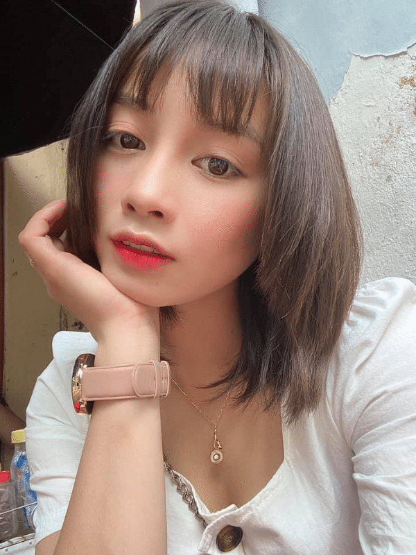  Không chỉ xinh đẹp, Hoàng Thị Loan đã cùng đội tuyển lập được nhiều thành tích nổi bật trên đấu trường quốc tế. (Ảnh: FB Hoàng Loan)