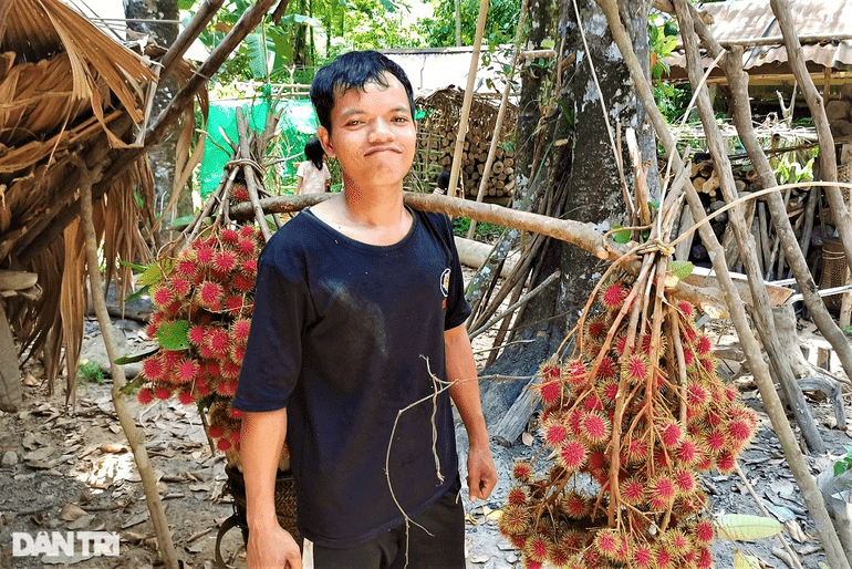 Xúc động bí mật đằng sau video triệu view trên mạng của chàng trai Cơ tu - 6