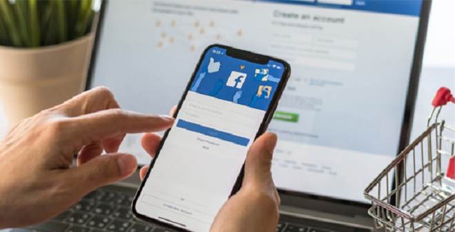 Vì sao bạn không online nhưng  Messenger và Facebook vẫn sáng?  - 1