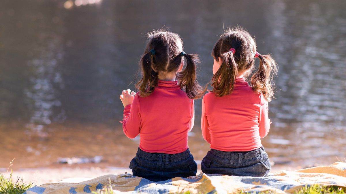 https___cdn.cnn.com_cnnnext_dam_assets_210108095811-twins-stock.jpg