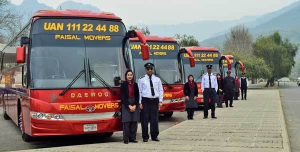 Cô gái Việt 3 lần bị từ chối lên xe bus ở Pakistan vì... đàn ông không dám ngồi cạnh - Ảnh 3.