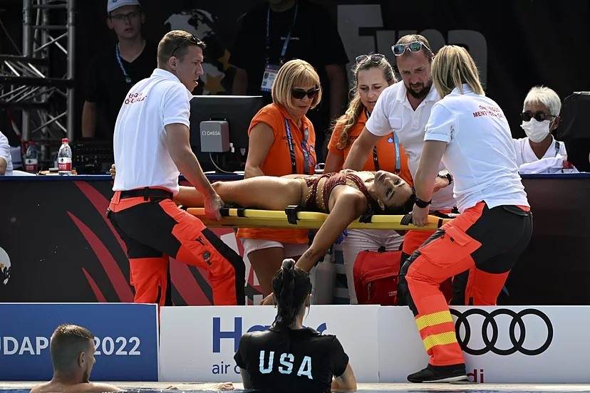 Vận động viên người Mỹ suýt chết đuối tại giải bơi thế giới