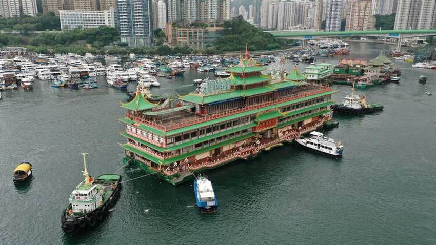 Nhà hàng nổi biểu tượng của Hong Kong chìm tại Biển Đông ảnh 1