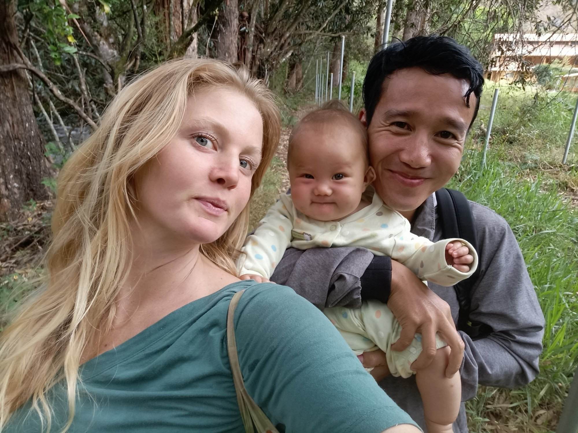 Chàng trai Việt 'cua' bạn gái Mỹ cùng bỏ phố về rừng Nam Mỹ sinh con - ảnh 1