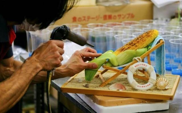 Sức sáng tạo của các nghệ nhân làm đồ ăn mô hình 'không có thật nhưng rất thật' ở Nhật Bản - Ảnh 3.