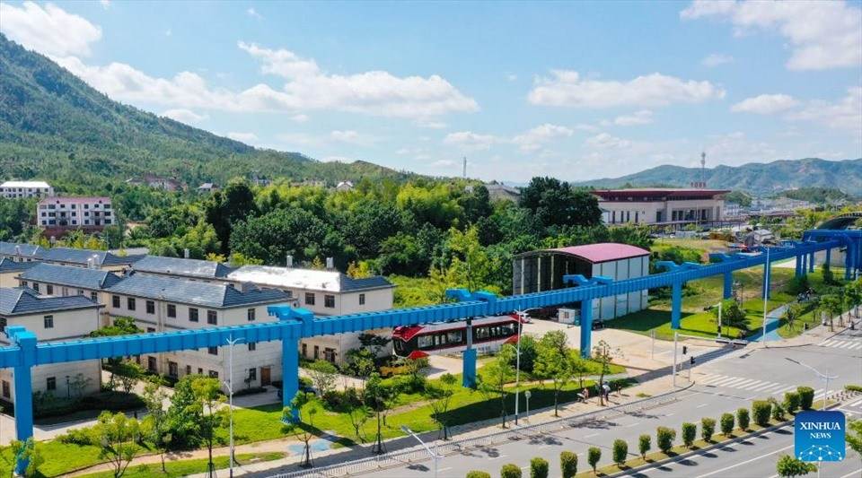 Tàu đệm từ treo ngược Hưng Quốc chạy thử hôm 9.8.2022. Ảnh: Tân Hoa Xã
