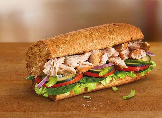  Chỉ vì chiếc bánh mì ăn dở mang từ Singapore sang Australia, nữ hành khách bị phạt hơn 40 triệu đồng - Ảnh 1.