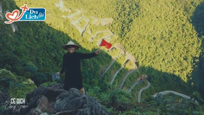 Chàng trai mang 3 áo dài đi suốt 8000km: 'Áo dài Việt Nam chúng tôi đẹp lắm'! - Ảnh 6.